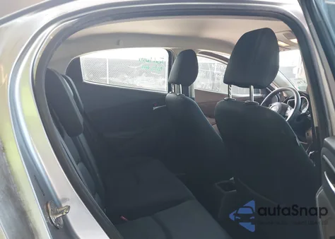 2016 Scion Ia из США, поврежденный, VIN 3MYDLBZV5GY143014